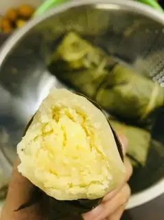 Hình ảnh Bánh sắn nhân đậu ngọt hấp 5 cái