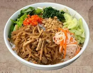 Hình ảnh Bún Bì Tôm Thịt Ram