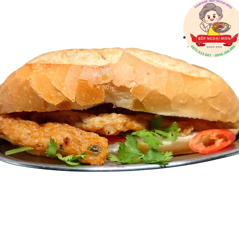 Hình ảnh Bánh mì chả cá thu
