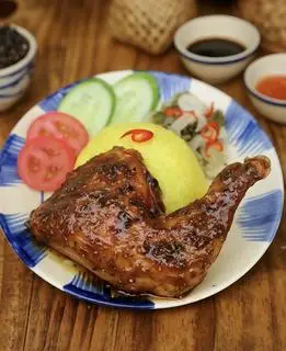 Hình ảnh Cơm Chiên Đùi Gà Xốt Tiêu Đen