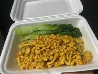 Hình ảnh Mì Trộn gà cay
