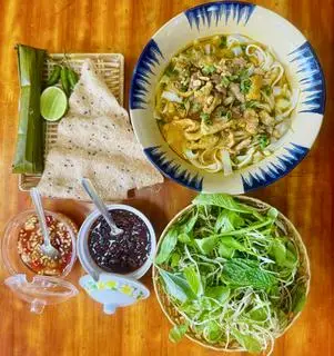 Hình ảnh Mì Quảng Gà Chọi rút xương - Đậm vị - ăn là ghiền
