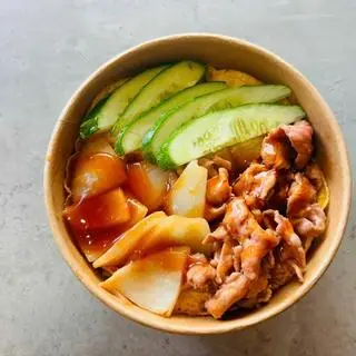 Hình ảnh Cơm bò phủ trứng