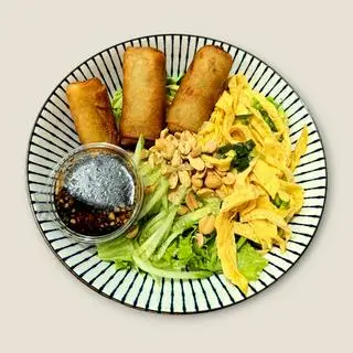 Hình ảnh Bún chả giò nhà làm