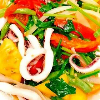 Hình ảnh Cơm chiên satế xào hải sản