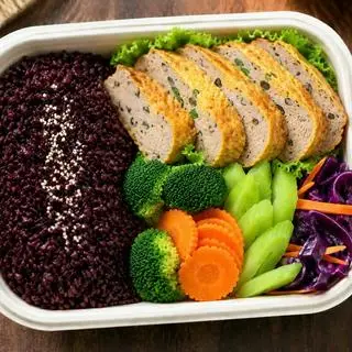 Hình ảnh Cơm gạo lức thịt đúc trứng