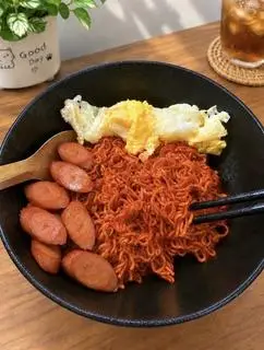 Hình ảnh MÌ TRỘN CAY ( không quá cay chỉ cay vừa )