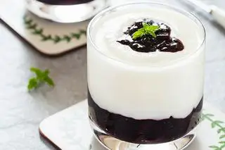 Hình ảnh Sữa Chua Nếp Cẩm