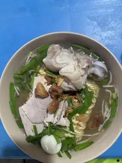 Hình ảnh Mì tươi/ mì gói giò thập cẩm