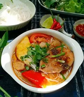 Hình ảnh Bún cá ngừ - vừa