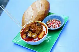 Hình ảnh Phá Lấu Bánh mì Lớn 