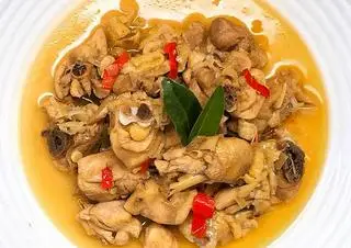 Hình ảnh Cơm gà kho sả