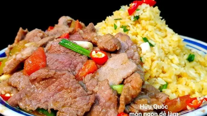 Hình ảnh Cơm chiên bò mắm tỏi