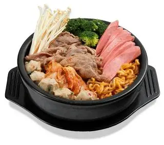 Hình ảnh Mỳ kim chi bò lớn
