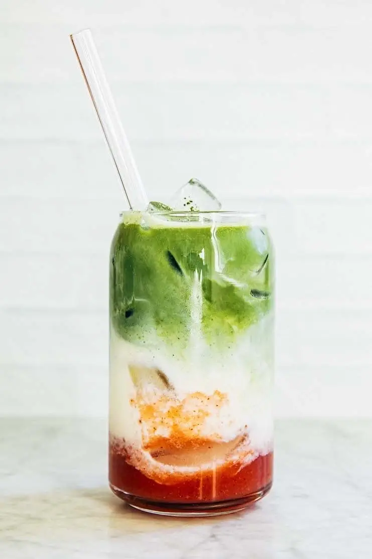 Hình ảnh Matcha latte dâu lớn