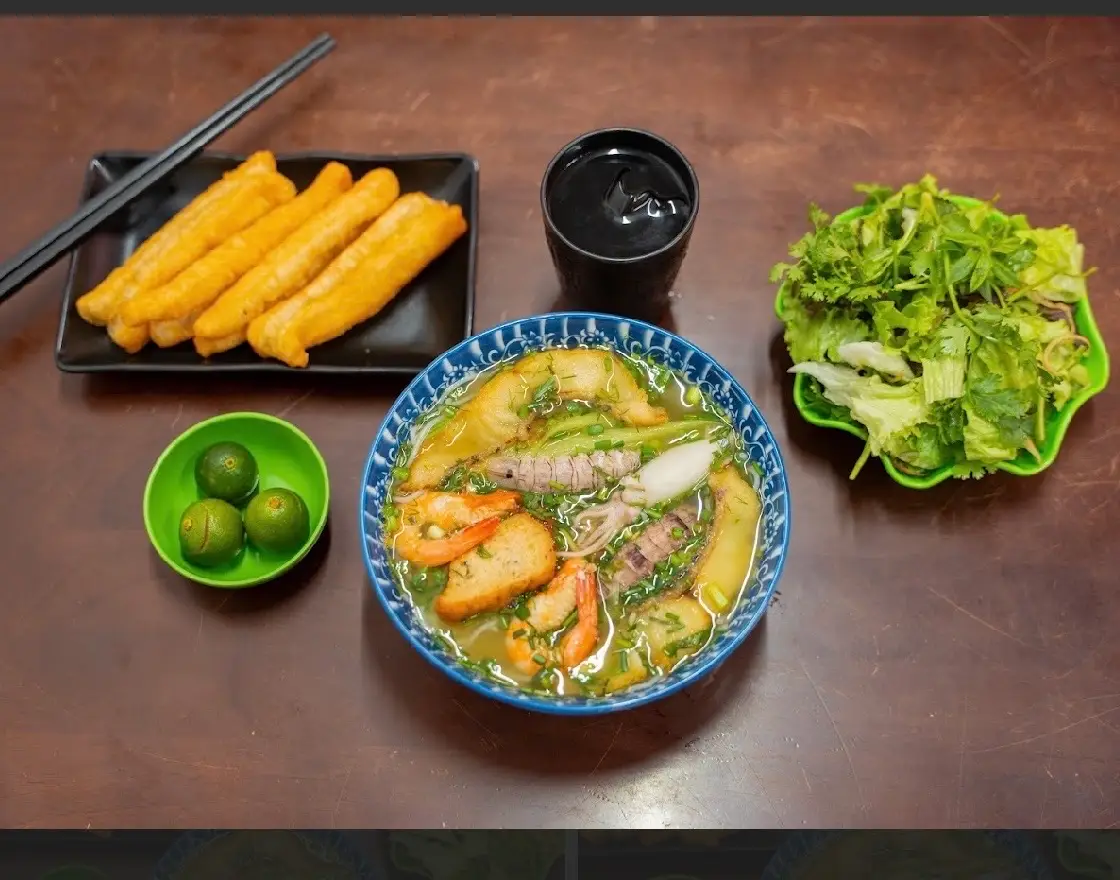 Hình ảnh Bún hải sản