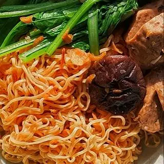 Hình ảnh Mì trộn bò viên