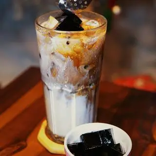 Hình ảnh Sữa tươi cà phê sương sáo