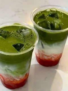 Hình ảnh Matcha latte dâu