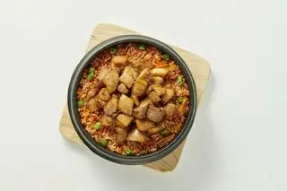 Hình ảnh Cơm thố gà xào