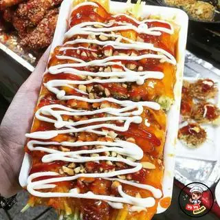 Hình ảnh Bánh Tráng Cuốn Sốt Bò
