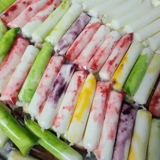 Hình ảnh (10 Túi) Kem Sữa Chua Mix Vị Trái Cây Size 16