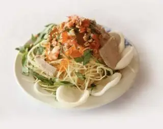 Hình ảnh Gỏi đu đủ tôm thịt
