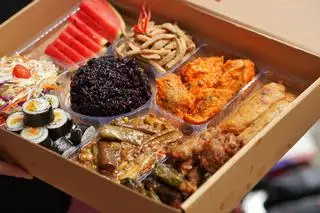 Hình ảnh Set cơm 9 món