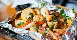 Hình ảnh Đậu hũ hải sản khói lửa