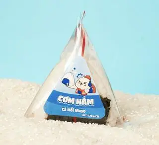 Hình ảnh Cơm nắm cá hồi mayo