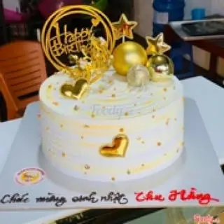 Hình ảnh Bánh sinh nhật vương miệng vàng 