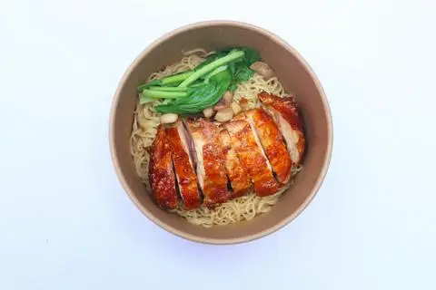 Hình ảnh Mì gà chiên sốt tiêu đen