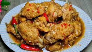 Hình ảnh Cơm Gà kho xả ớt + canh rau củ thịt bằm
