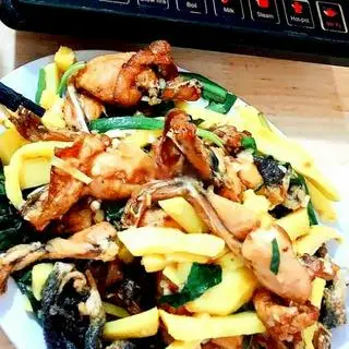 Hình ảnh Nhân lẩu ăn thêm