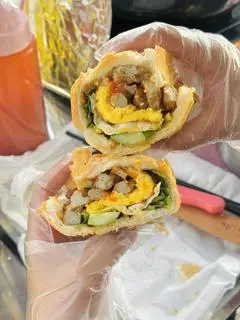 Hình ảnh Bánh Mì Chả Cá + Ốp La