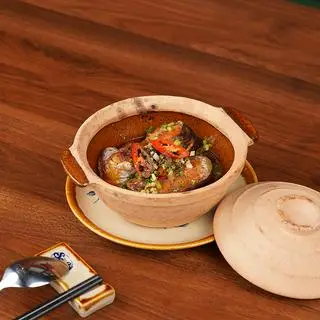 Hình ảnh Cơm cá bống lau kho tộ - canh chua - Claypot catfish - sour soup