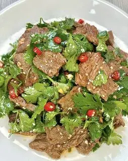 Hình ảnh Thịt bò nộm，搅拌牛肉