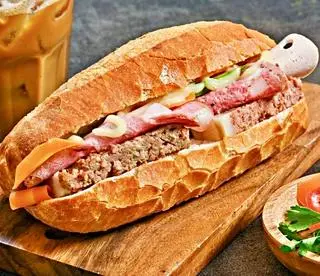 Hình ảnh Bánh mì thập cẩm đặc biệt