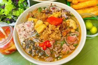 Hình ảnh Bún riêu đặc biệt