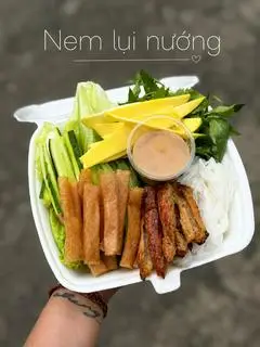 Hình ảnh Nem lụi nướng 