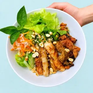 Hình ảnh Bún trộn thập cẩm - sốt chua ngọt