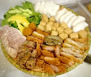 Hình ảnh Đặc biệt 3-4 người