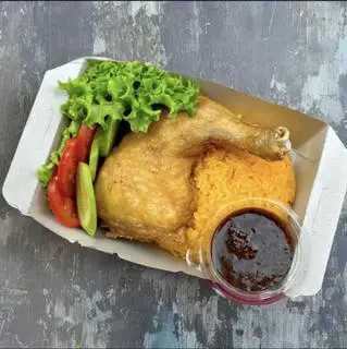 Hình ảnh cơm chiên đùi gà tiêu đen 