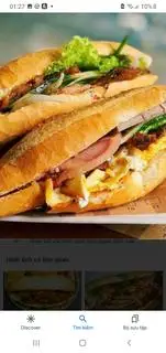 Hình ảnh Bánh mỳ trứng bò xúc xích thập cẩm 