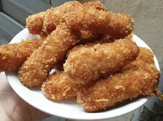 Hình ảnh Nem Chua Rán