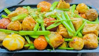 Hình ảnh Combo nhâm nhi sốt bơ tỏi
