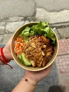 Hình ảnh Bún trộn gà nướng