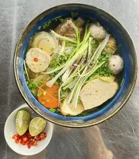 Hình ảnh Miến mọc sườn đặc biệt