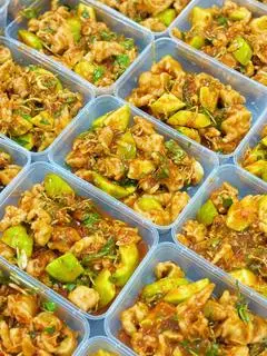 Hình ảnh Chân Gà SỐT THÁI Rút Xương (Size Nhỏ) + Sốt Chấm