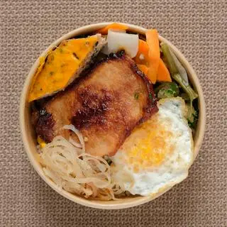 Hình ảnh Cơm tấm sườn - bì - trứng ốp la